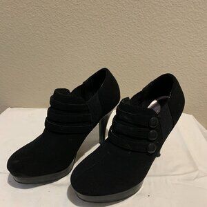 Unlisted Black Suede Heels 6 1/2
